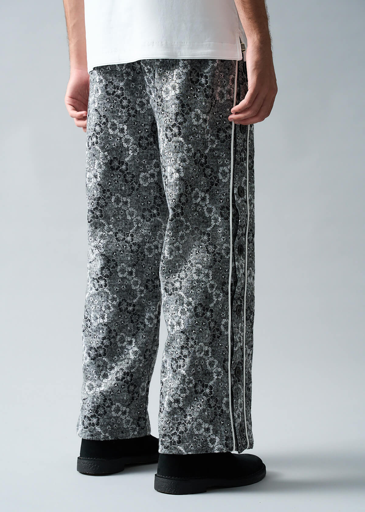 Needle-Work Knit Pant