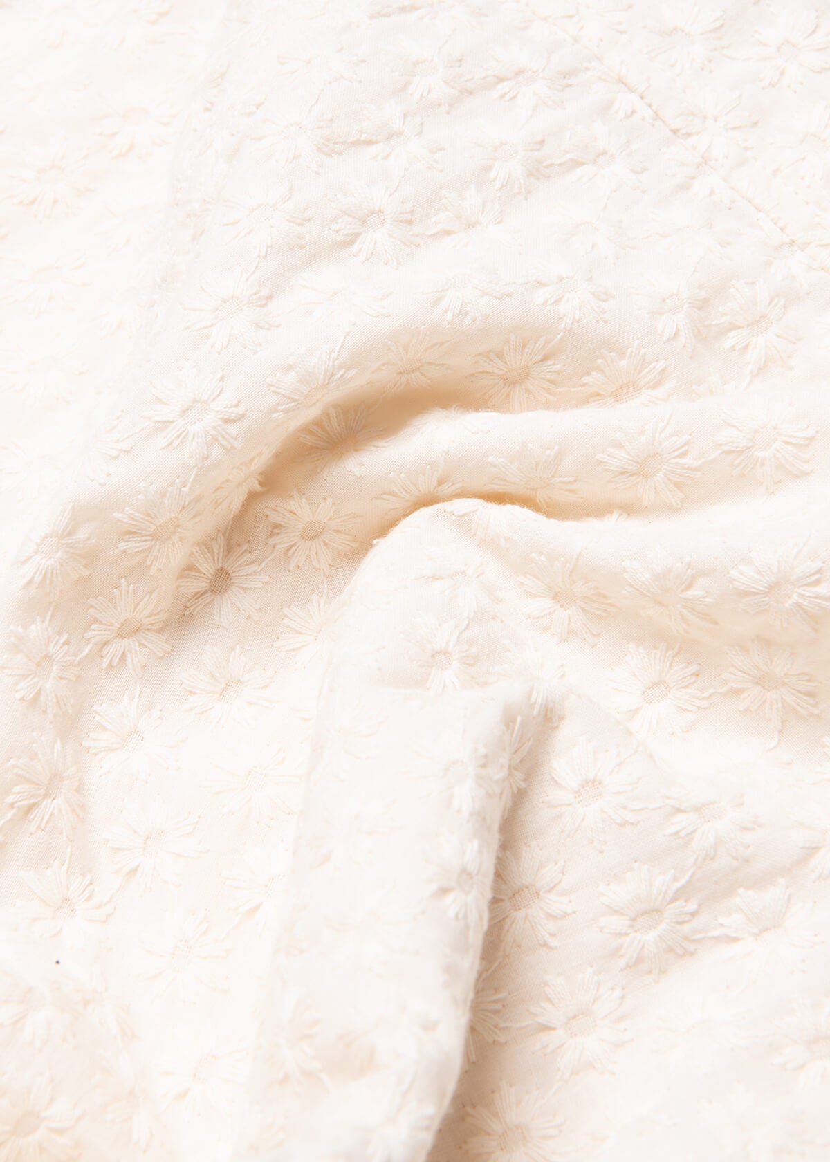 Italy Embroidery Star Cream