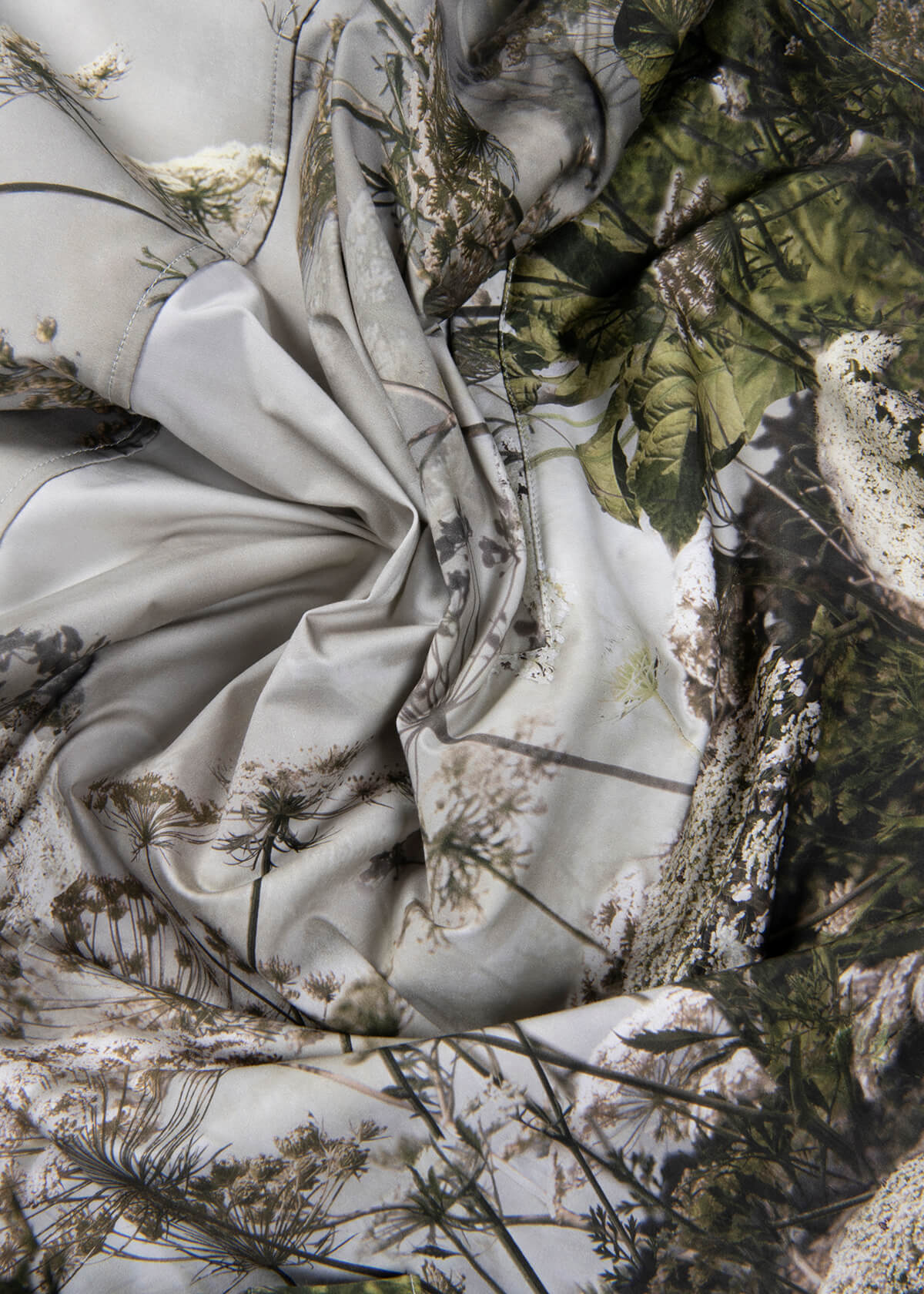 Men’s vacation jacket inspired by HBO MAX The White Lotus . Resortwear Fashion