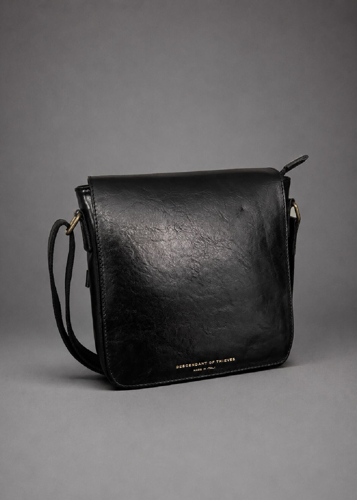 The Courier Black